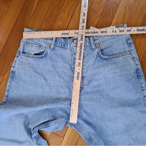 New Zara Women's Size 36 Straight Tapered Denim Jeans Light Wash Cotton Tag - Picture 3 of 12